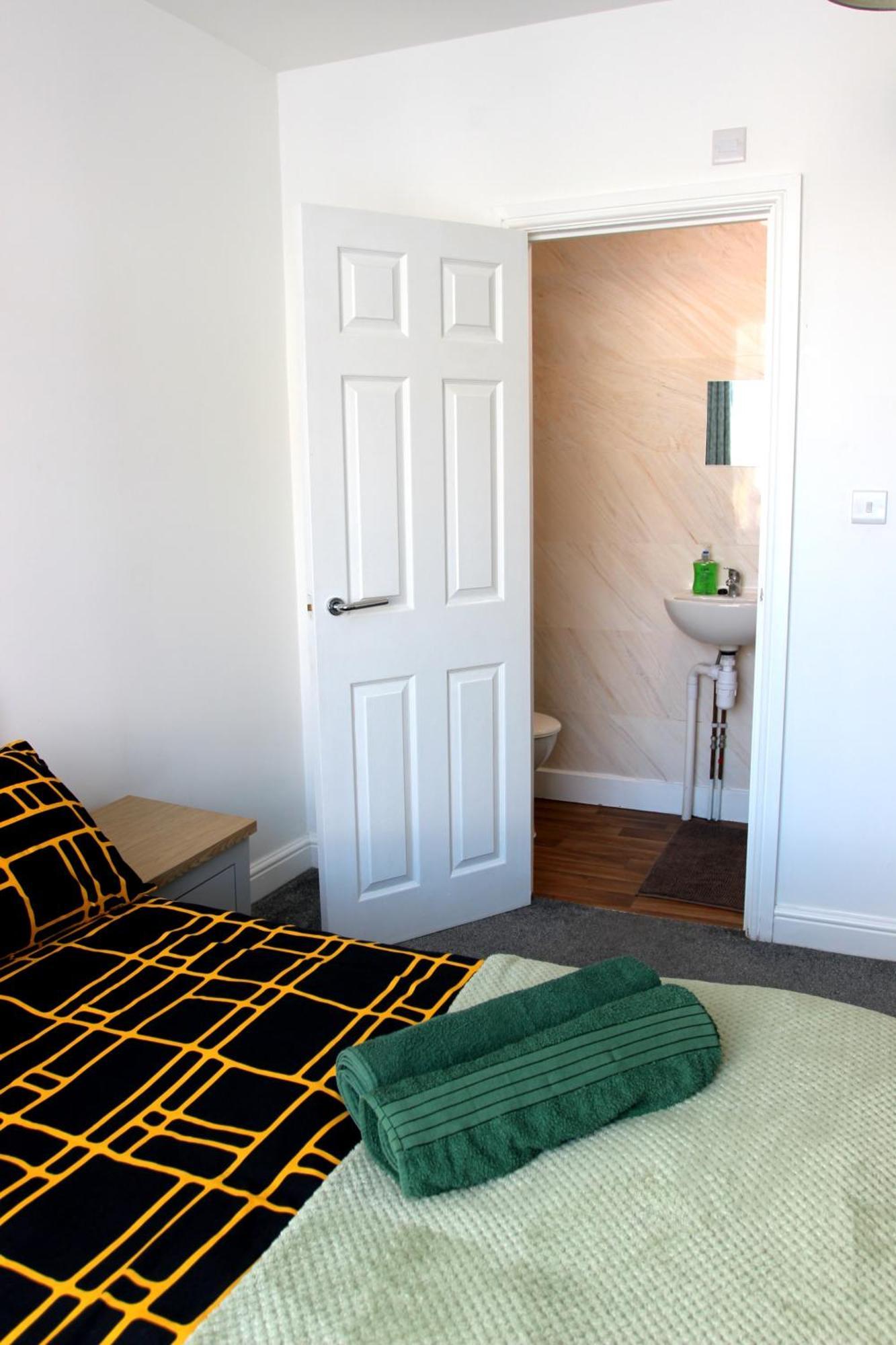House Share With Few Ensuite Rooms Near Southmead Бристоль Экстерьер фото